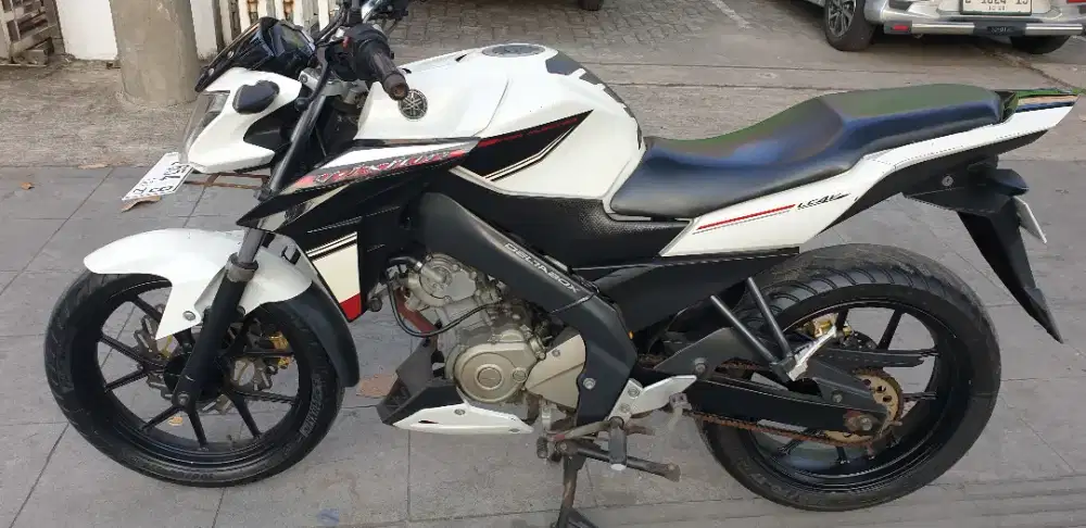 Vixion Advane th 2015 W gresik mulus Irisinil Full pjk baru