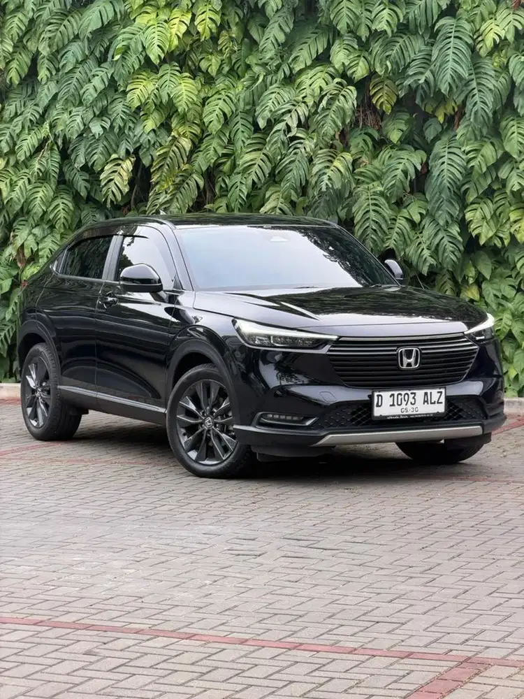Honda HRV SE 2025 km 8rb hitam