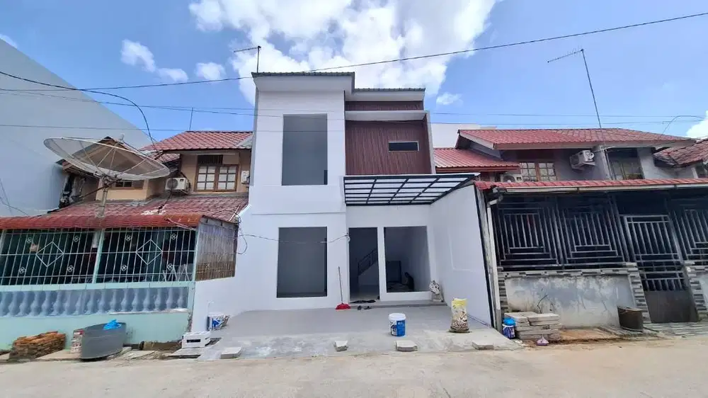 Dijual rumah 2 lantai batu batam indah full renovasi dkt Rs awal bros