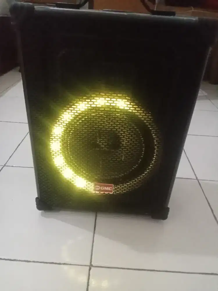 SPEAKER AKTIF DMC 883F