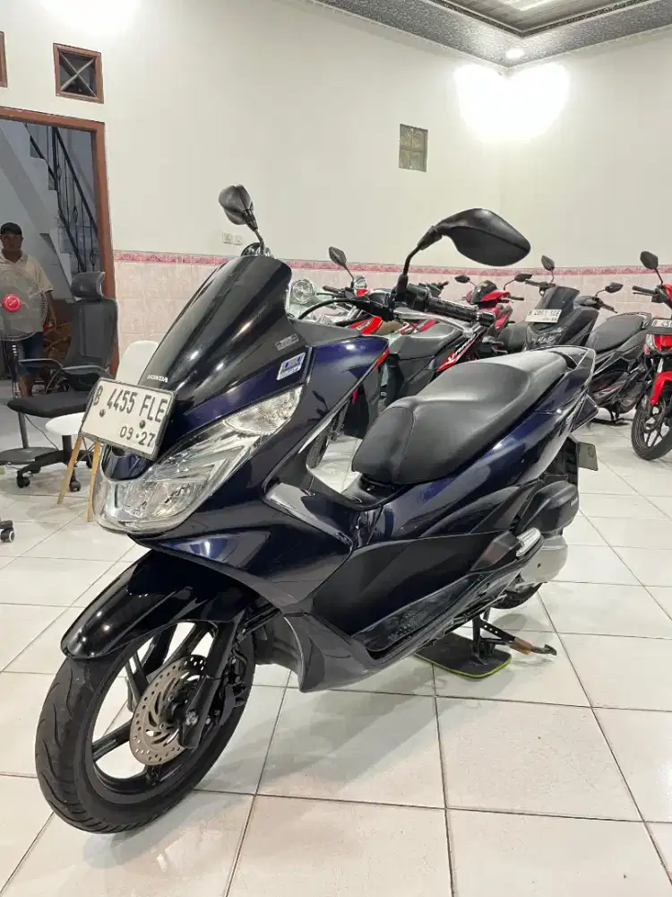Honda PCX CBU THAILAND 2017 bagus no minus