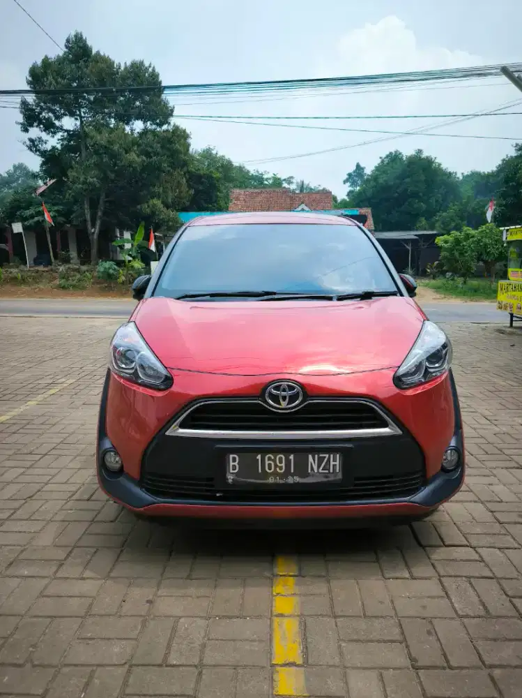 SIENTA V CVT 2018