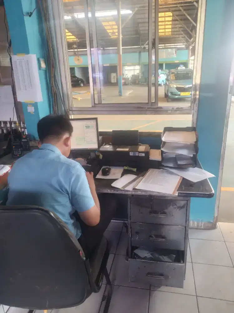 Buka loker untuk  DRIVER