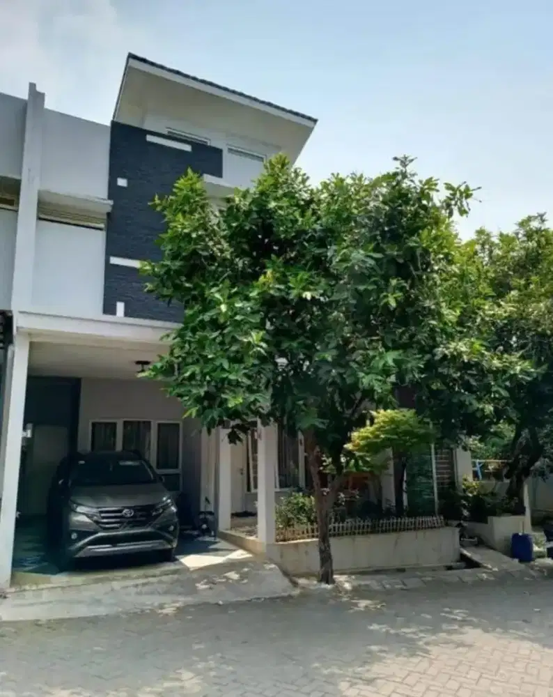 Di jual rumah dalam cluster bebas banjir di pondok kelapa