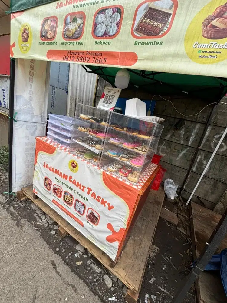 SPG jualan Donat