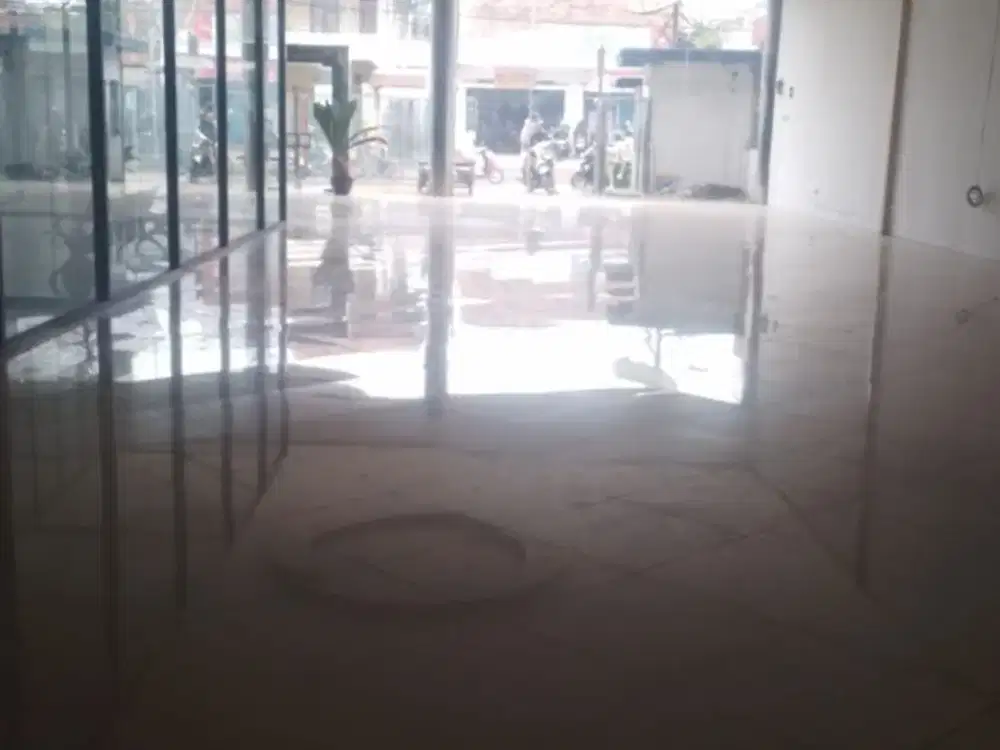 Disewakan Ruang Usaha Ex Bengkel Tempat Luas Potensi Income Besar Lokasi Strategis Main Road Laswi, Bandung