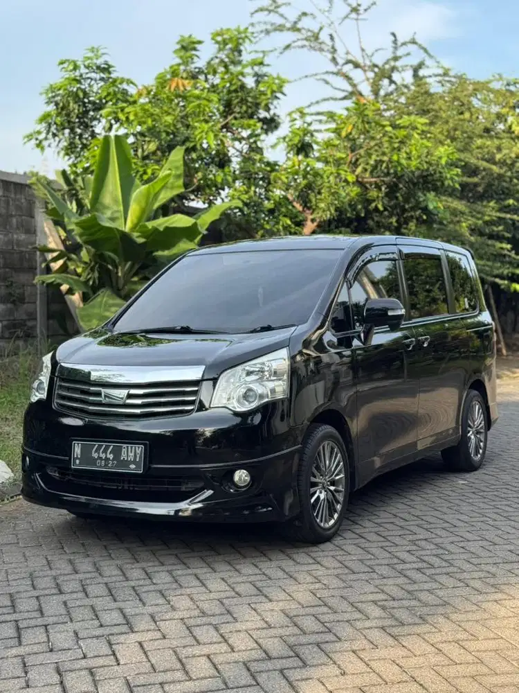 Toyota NAV1 V Original Cat Nopol Cantik