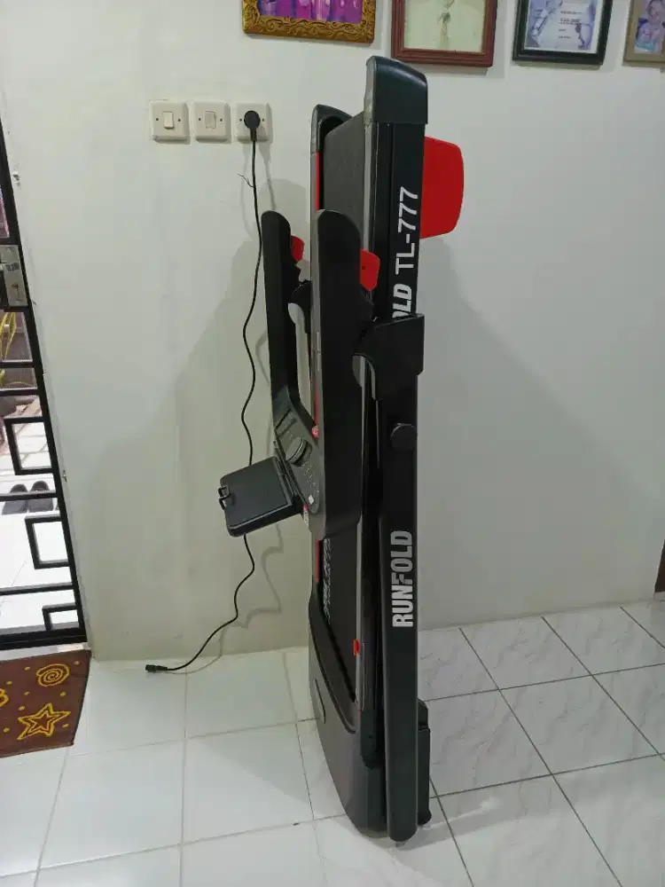 Ready Treadmill elektrik terbaru
