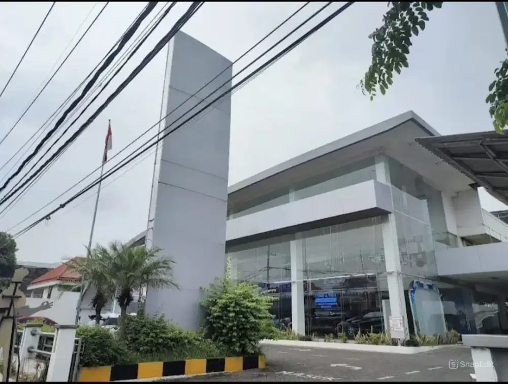 Komersial Bekas Showroom Taman Sidoarjo LT 3330 m² Lebar 63m Strategis