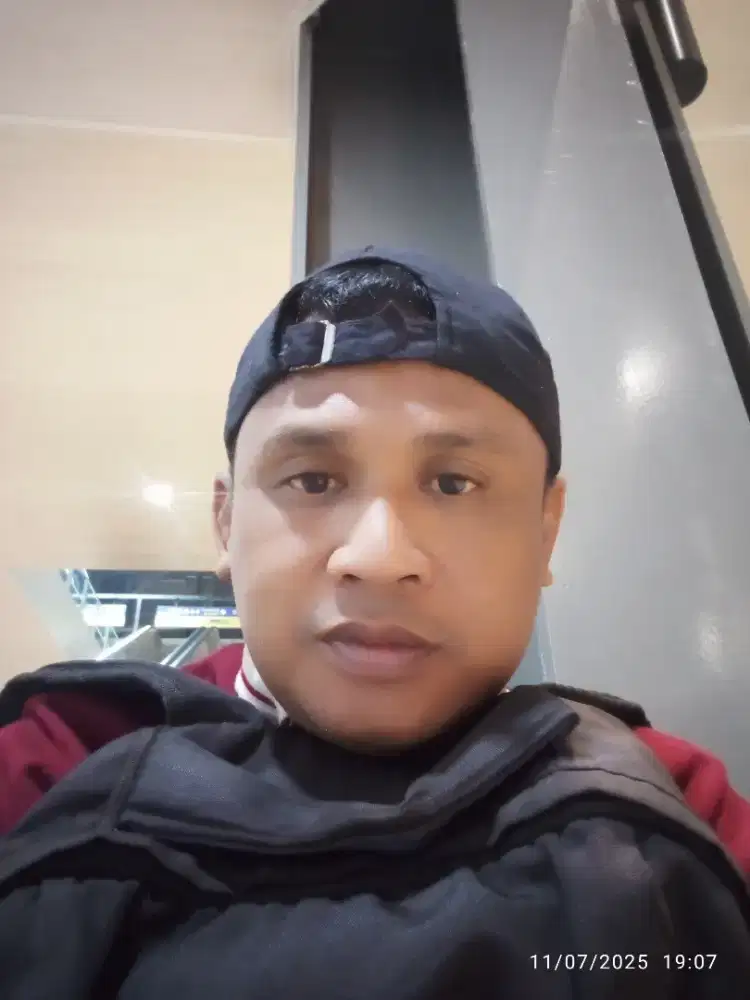 Mencari kerjaan mekanik mobil atau driver