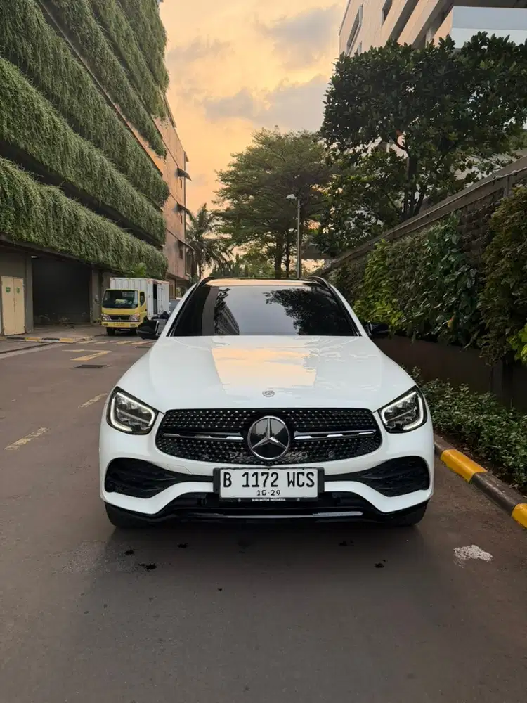 Mercedes-Benz GLC200 2022 Bensin