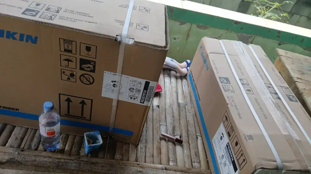 Ac daikin 1pk baru