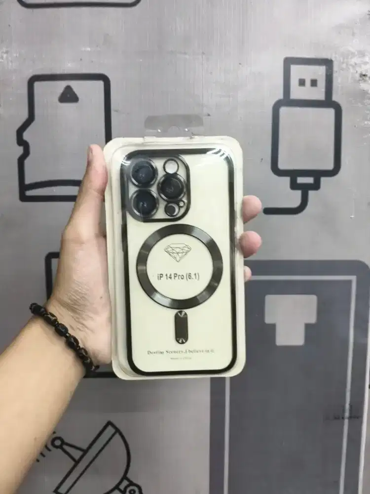 Casing iPhone 14 Pro