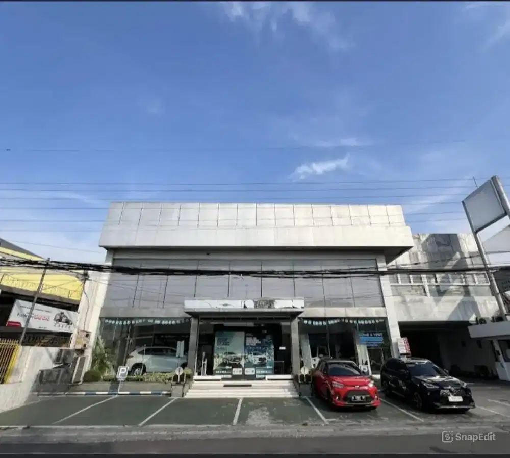 Dijual Komersial Bekas Showroom Jenggolo Sidoarjo LT 1456 m² Lebar 52m