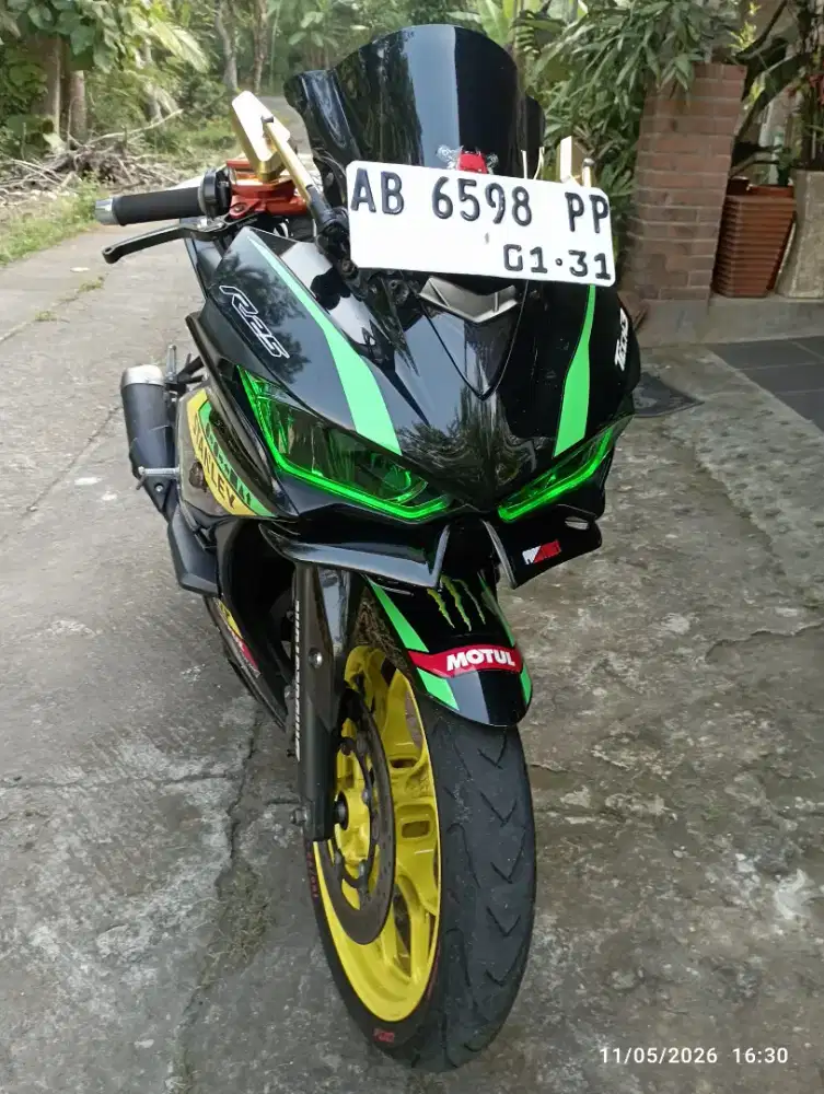 Yamaha R25 mulus terawat