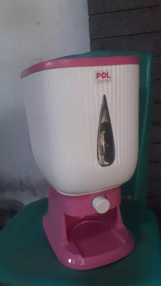 Tempat penyimpanan beras uk 10kg beli ga jd pakai