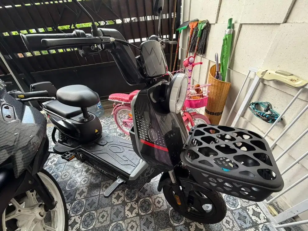 Jual cepat motor listrik belum di pakai seminggu
