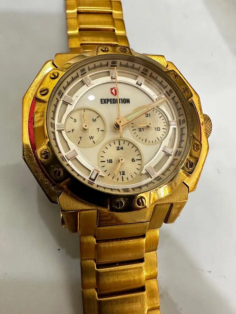 Jam tangan wanita expedition model sporty