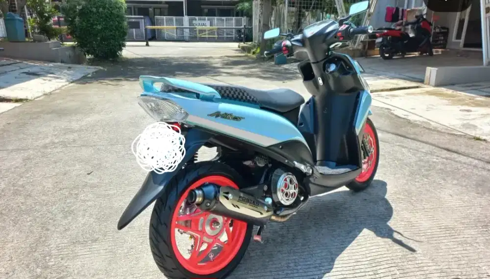 Yamaha Mio J - Motor Hobi