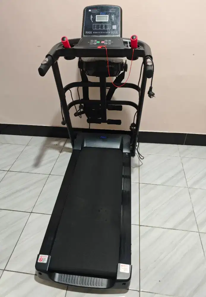 Bismillah Dijual Treadmill TWEN T309M Like New