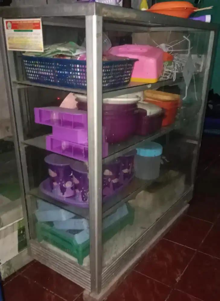 Jual etalase bekas