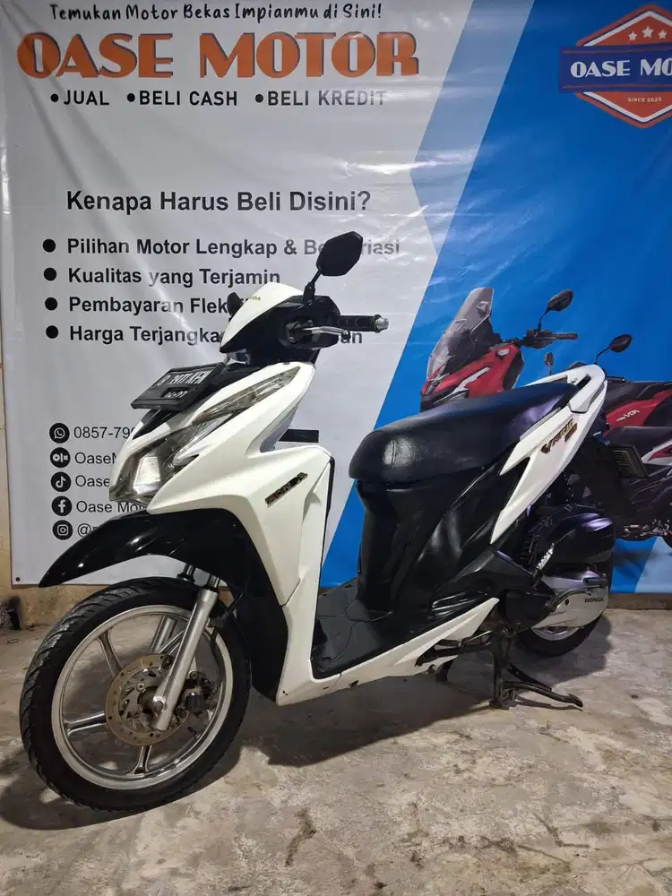 (B) Honda Vario 125 Kzr old Tahun 2012