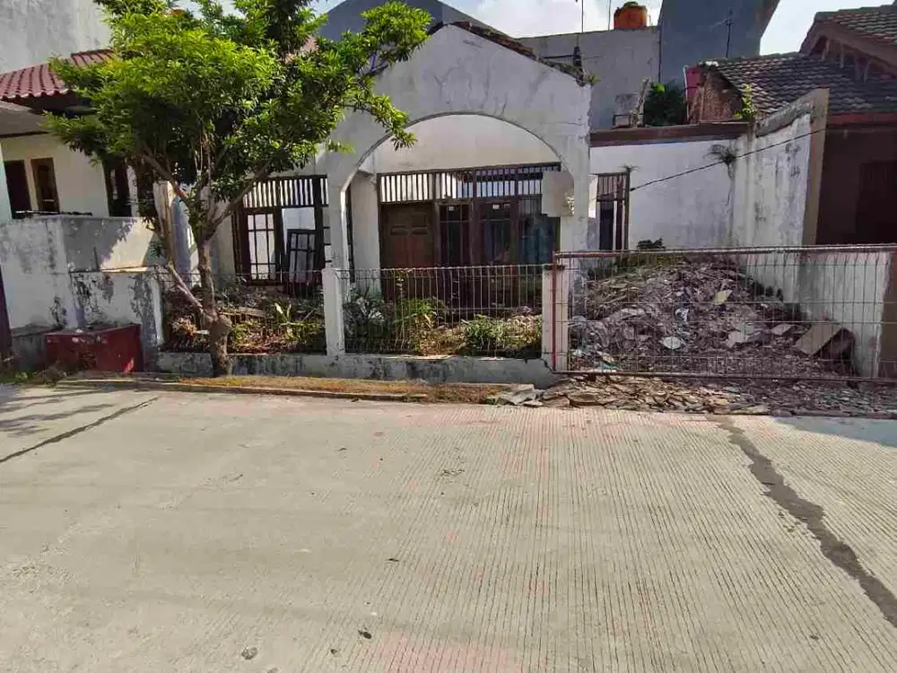 Dijual cepat murah 850 jt rumah hitung tanah luas 126 di galaxy