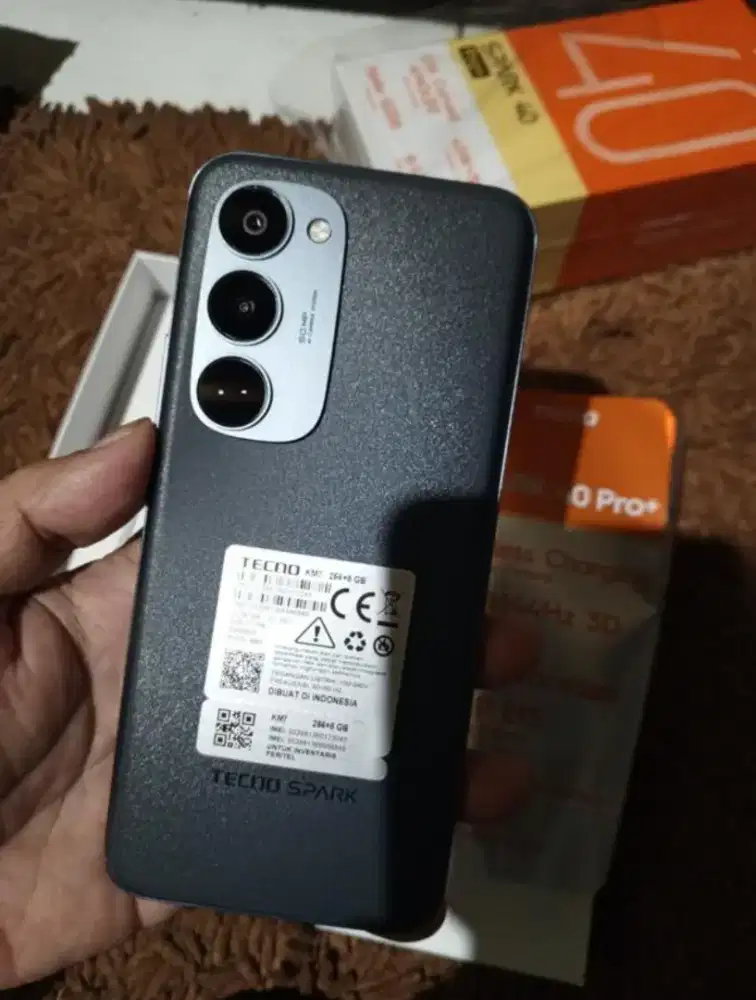 Tecno Spark 40 Pro Plus 8+8/256, Black, Mulus 100%