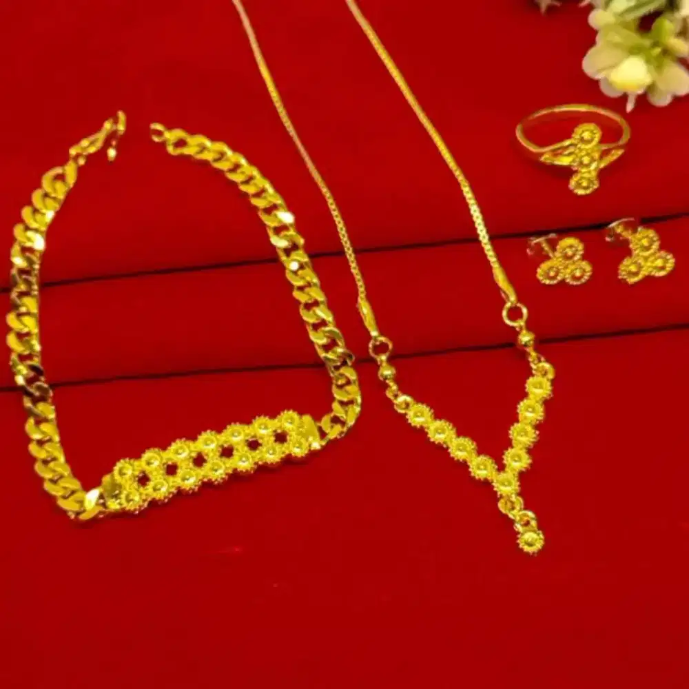 Menerima jual beli emas tampak surat dari tokoh lain