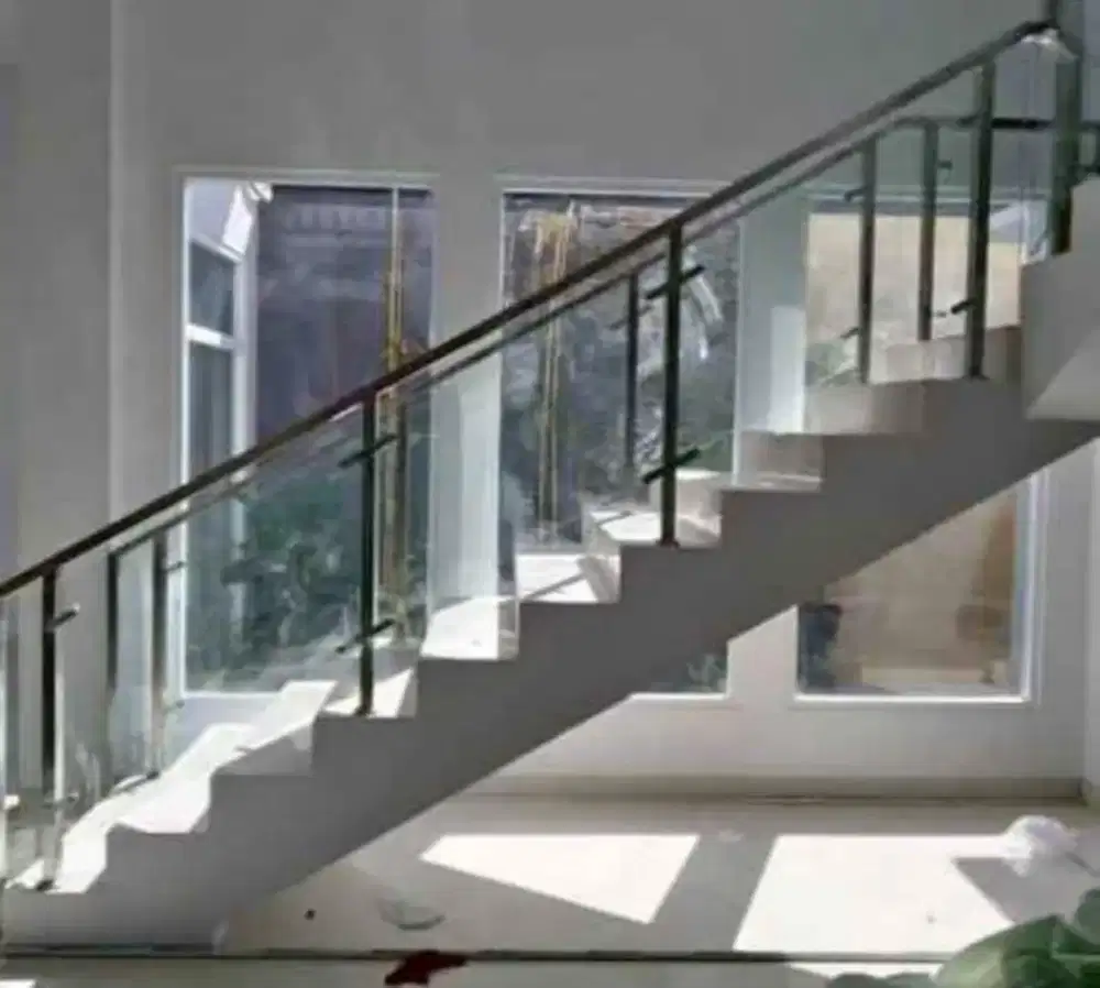 Reling tangga balkon stenlies kaca stell