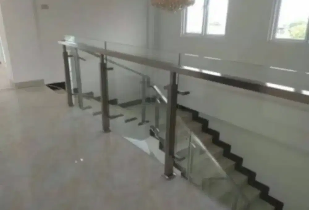Reling tangga balkon stenlies kaca stell