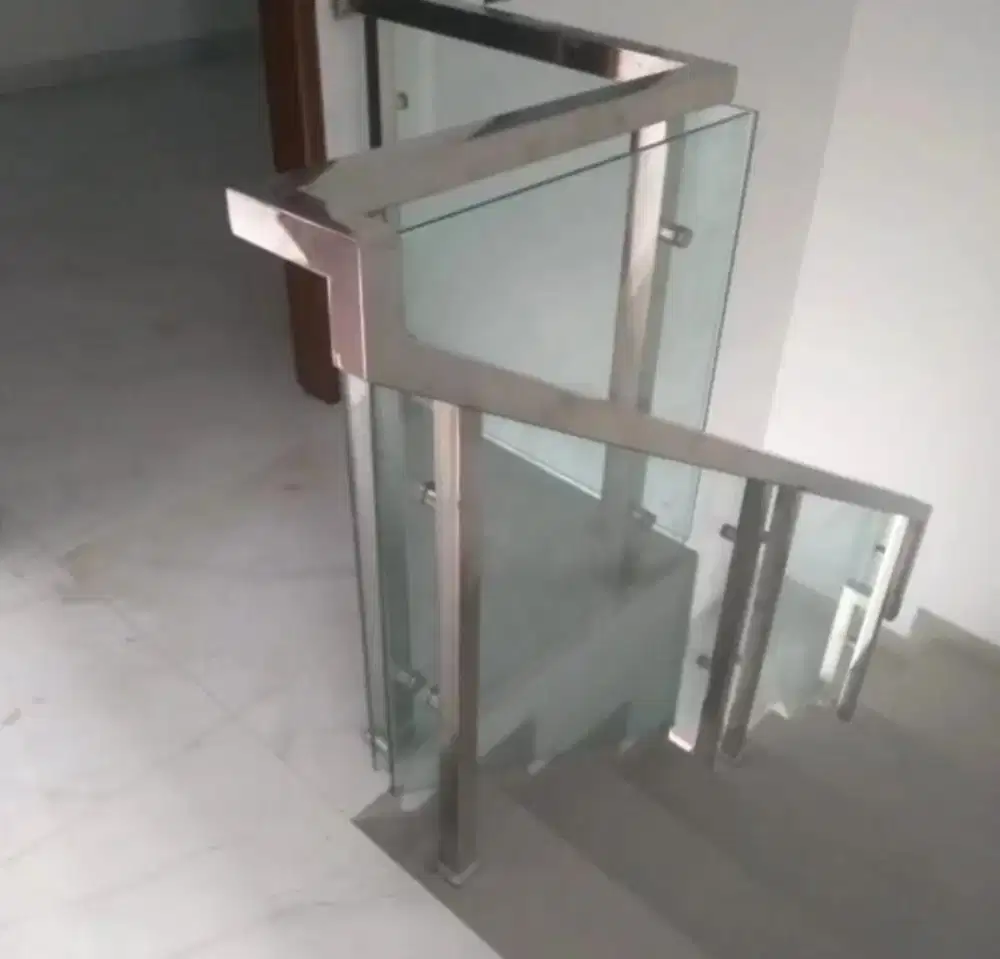 Reling tangga balkon stenlies kaca stell