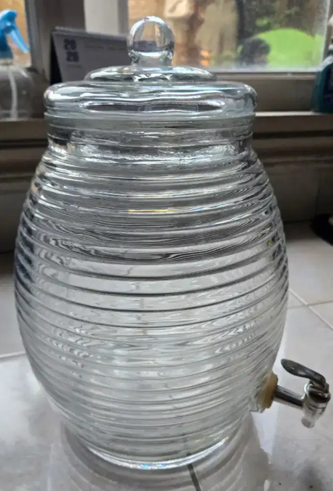 DIJUAL JUG / DISPENSER GELAS