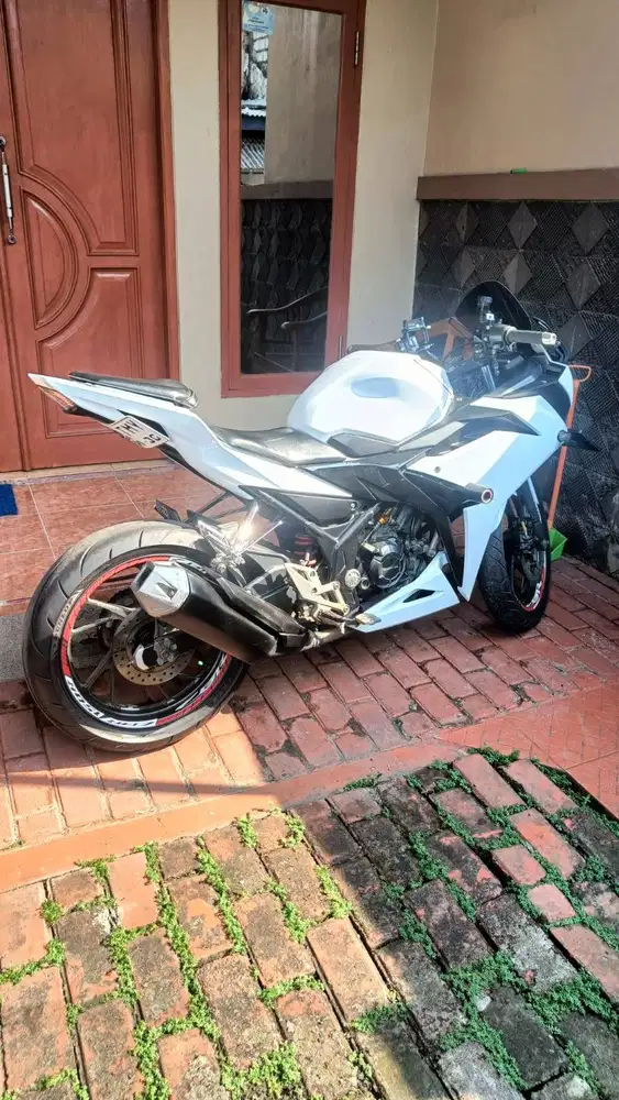 CBR150R 2016 Facelift Siap Pakai, Mesin Halus Pajak Hidup