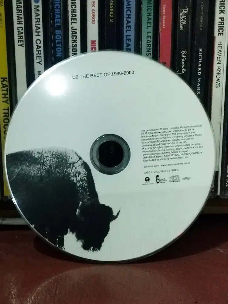 CD U2 - Best Of 1990-2000 (hanya cd)