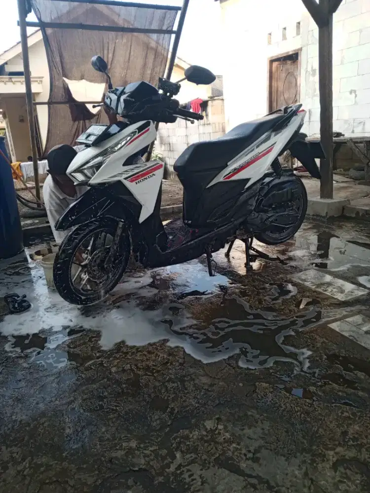Vario 125 2017 putih