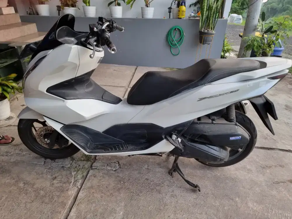 JUAL BELI MOTIR PCX TAHUN 2024 Mulus!