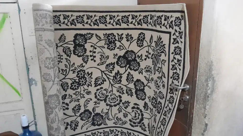 Karpet turki tebal