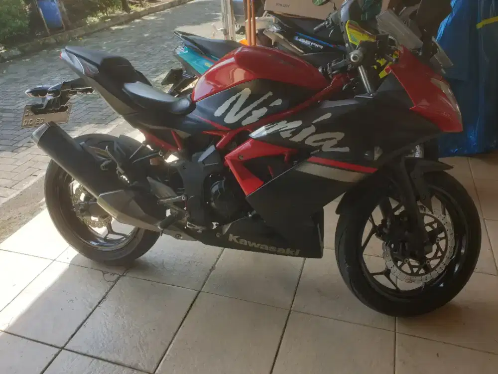 Jual cepat kawazaki ninja 250 mono dan yamaha rxz