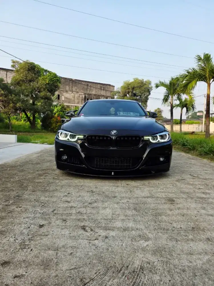 BMW F30 320i LCI 2016