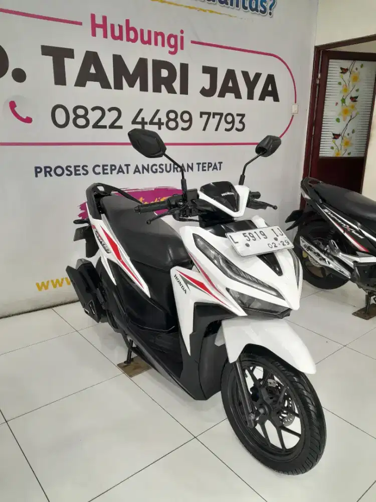 HONDA VARIO 125 2019 PUTIH OK