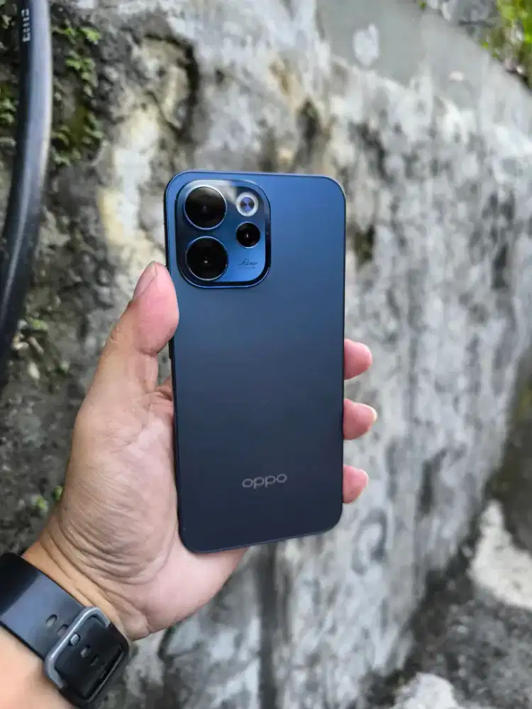 Oppo Reno 15F 5G 8/128gb hp ces