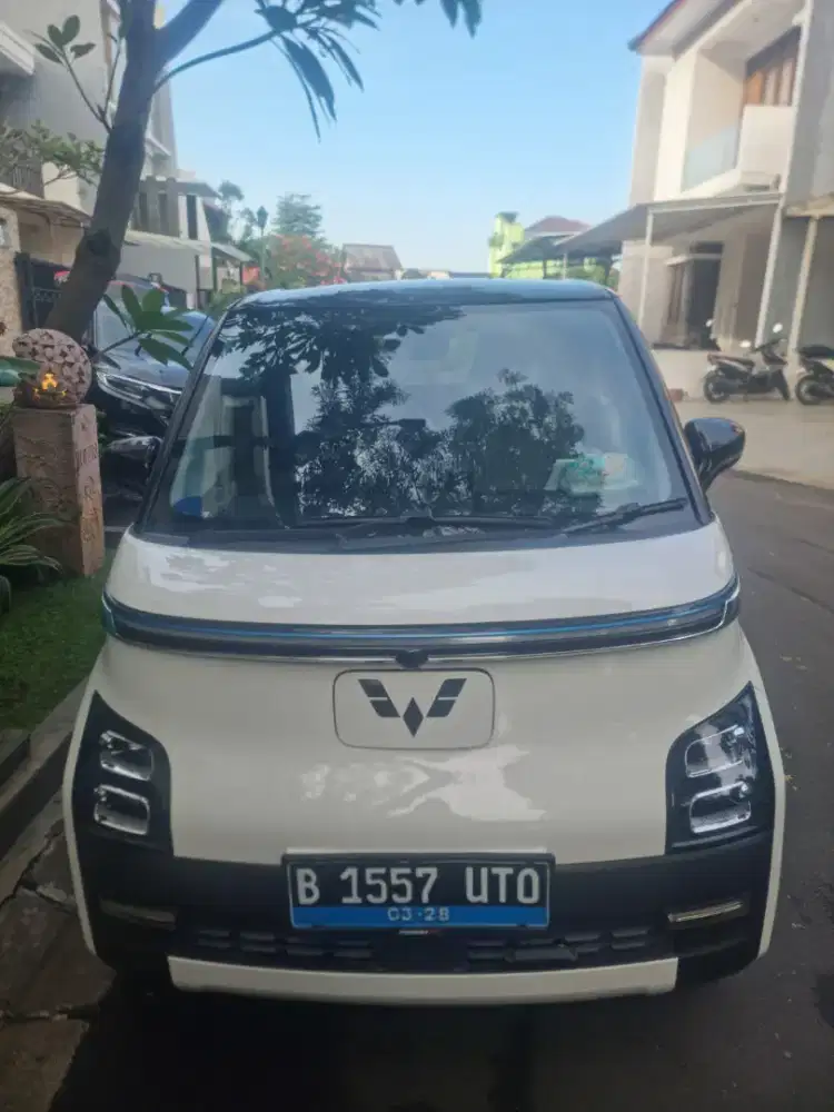 Wuling Air EV Long Range NIK 2022 Putih - Kondisi Prima Service Rutin