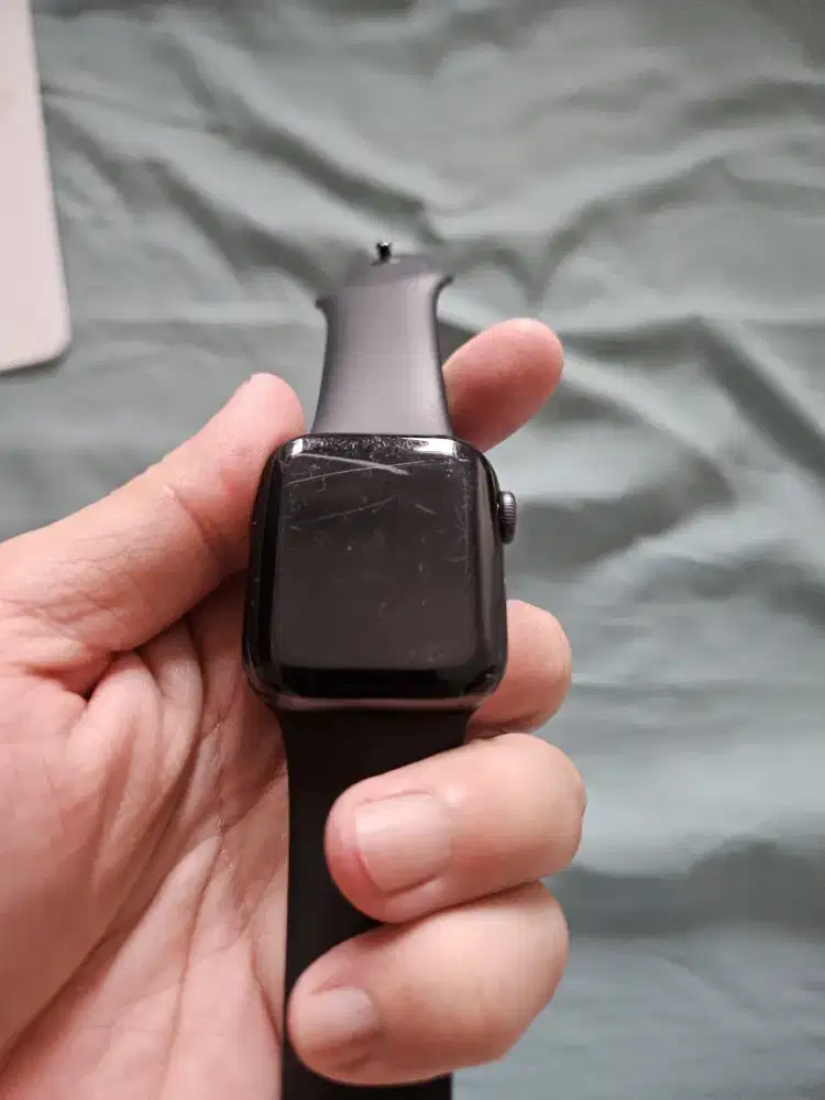 Jual Apple Watch Series 5 40mm