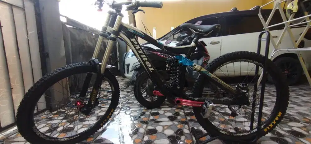 Sepeda MTB United Patrol 781