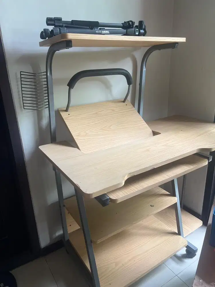 meja belajar dan kerja