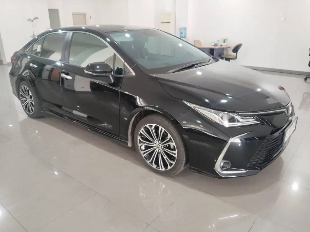 TOYOTA ALTIS 1.8 V AT thn 2023