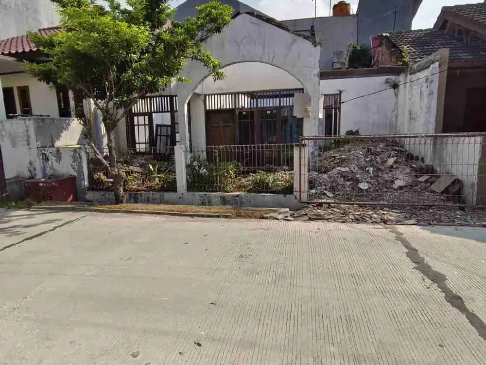 Dijual cepat 850 jt  LT 126 murah rumah hitung tanah di galaxy dekat Mall GGP