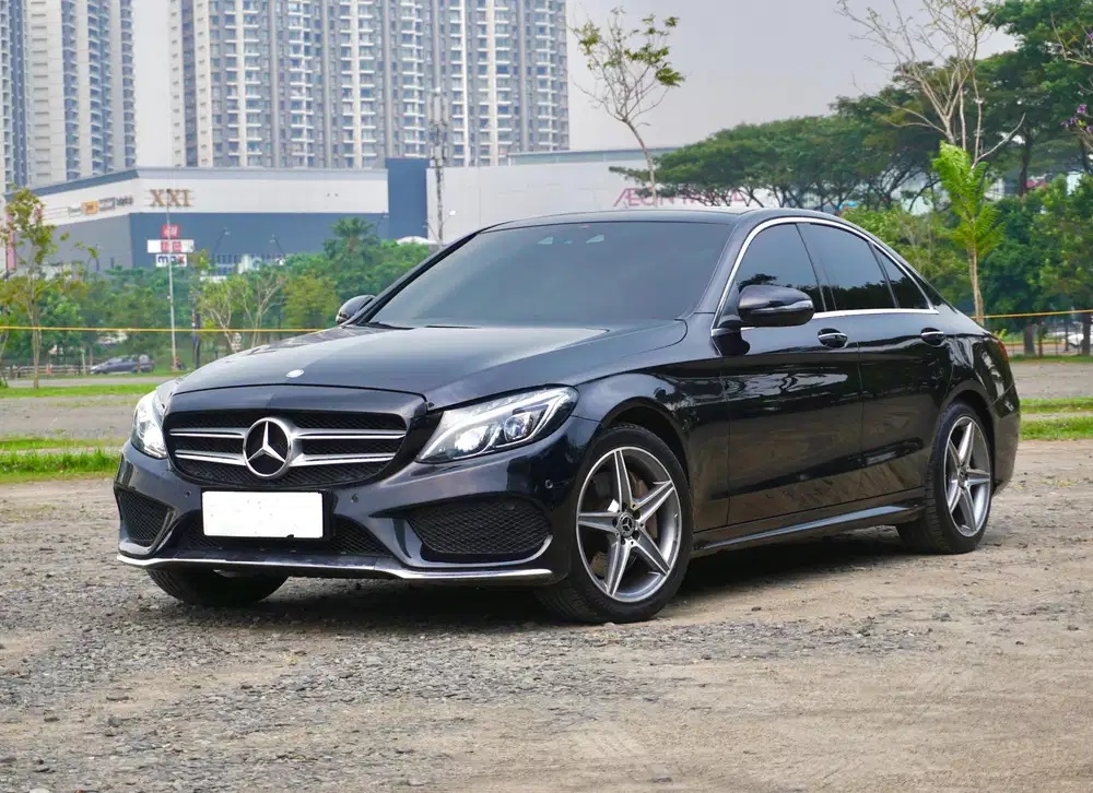 Mercedes Benz C250
W205 AMG 2016