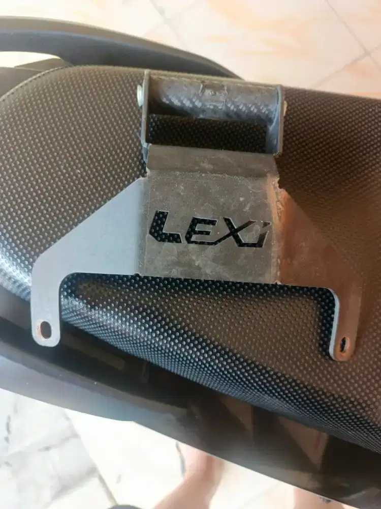 Breket holder motor lexi